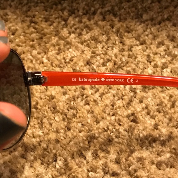 kate spade ♠️ Sunnies - Picture 5 of 8